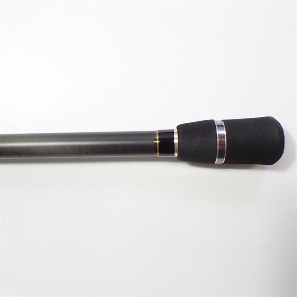 １７アウトバックＮＳ８６６ＭＬ